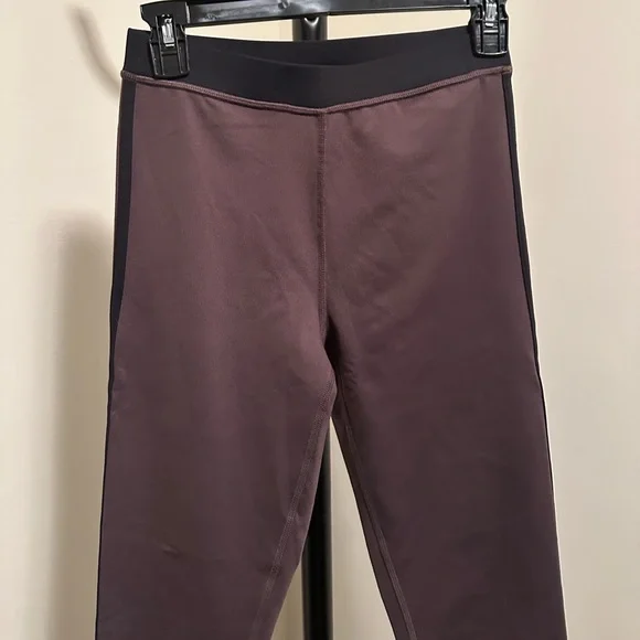 Alo Side Lines Leggings - Picture 3 of 8